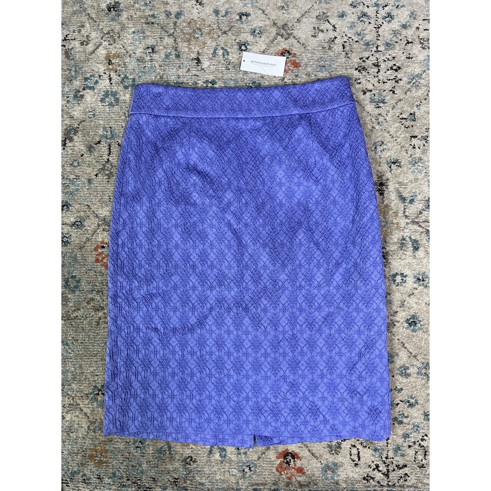 {Banana Republic} Purple Textured Pencil Skirt